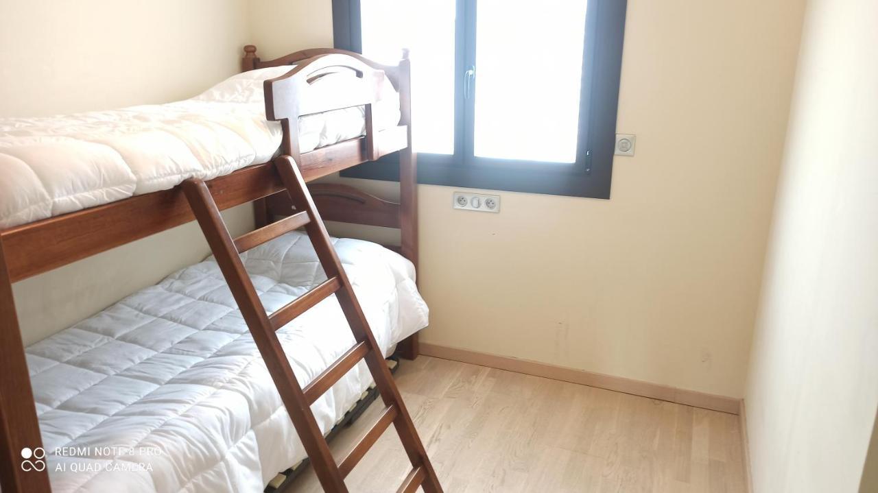 Les Isards Apartment Бур-Мадам Екстериор снимка